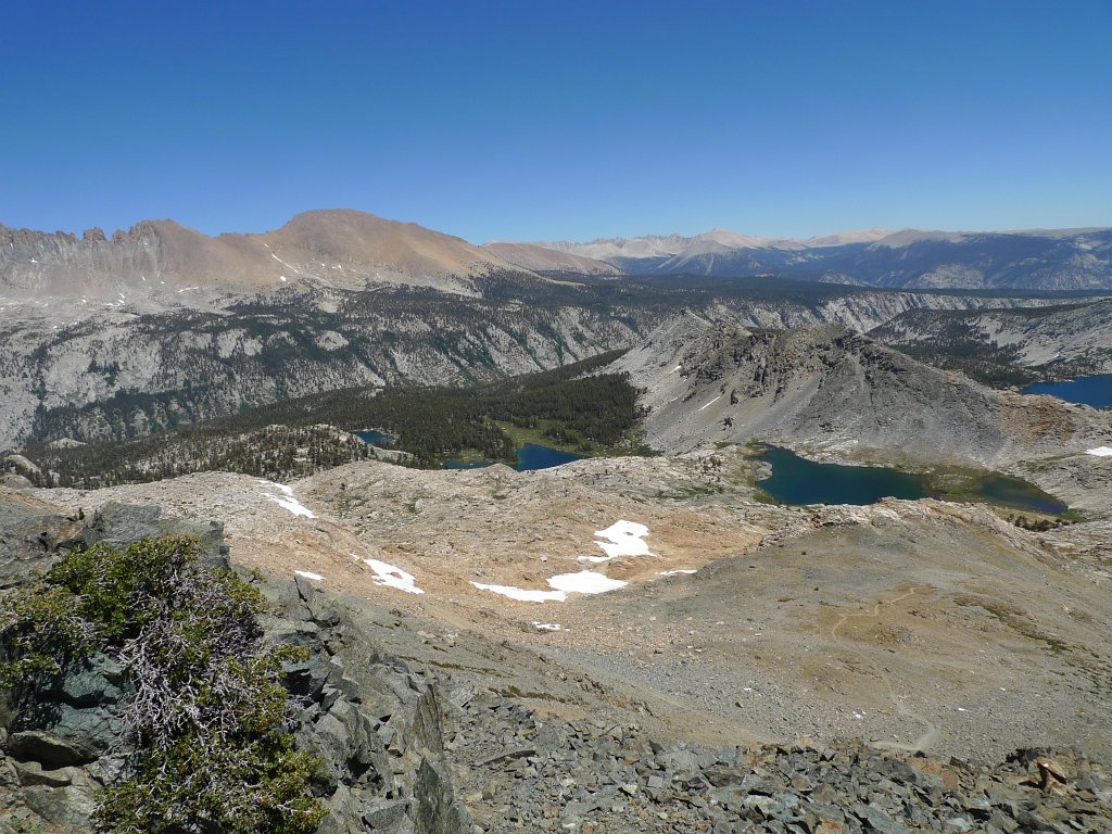 MineralKingLoop 105.JPG - One of the lakes is Columbine - our destination for the last night
